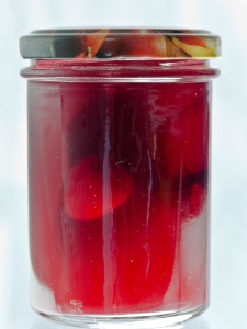 Kirsch-Lakritz-Marmelade, selbstgemacht, eingekocht