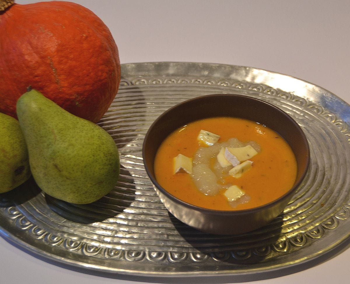 Kürbissuppe mit Birne und Gorgonzola - Carl Tode Göttingen