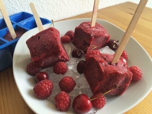 Eis Pops aus gemischten Beeren, schmeckt Groß und Klein, gesündere Alternative, Carl Tode Göttingen