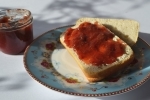 Carl Tode präsentiert ein Rezept für Erdbeermarmelade mit Tonkabohne, lecker und besonders, auch für Anfänger