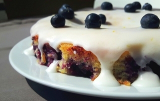 Schnell leckeren Zitronenkuchen backen, mit Blaubeeren, Carl Tode Göttingen liefert das Rezept