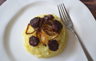 Carl Tode Göttingen, Rezept für Himmel und Erde, Kartoffelpüree mit Apfel und Zwiebeln