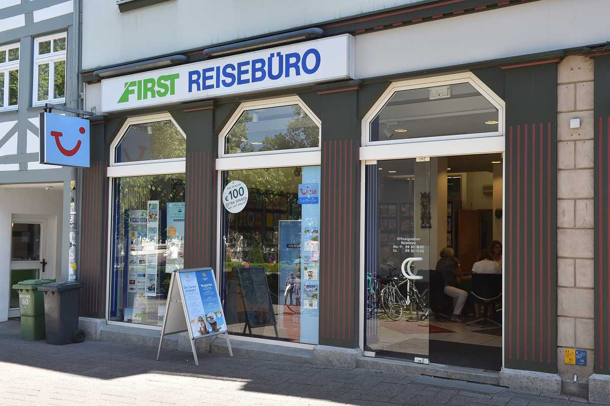 First Reisebüro