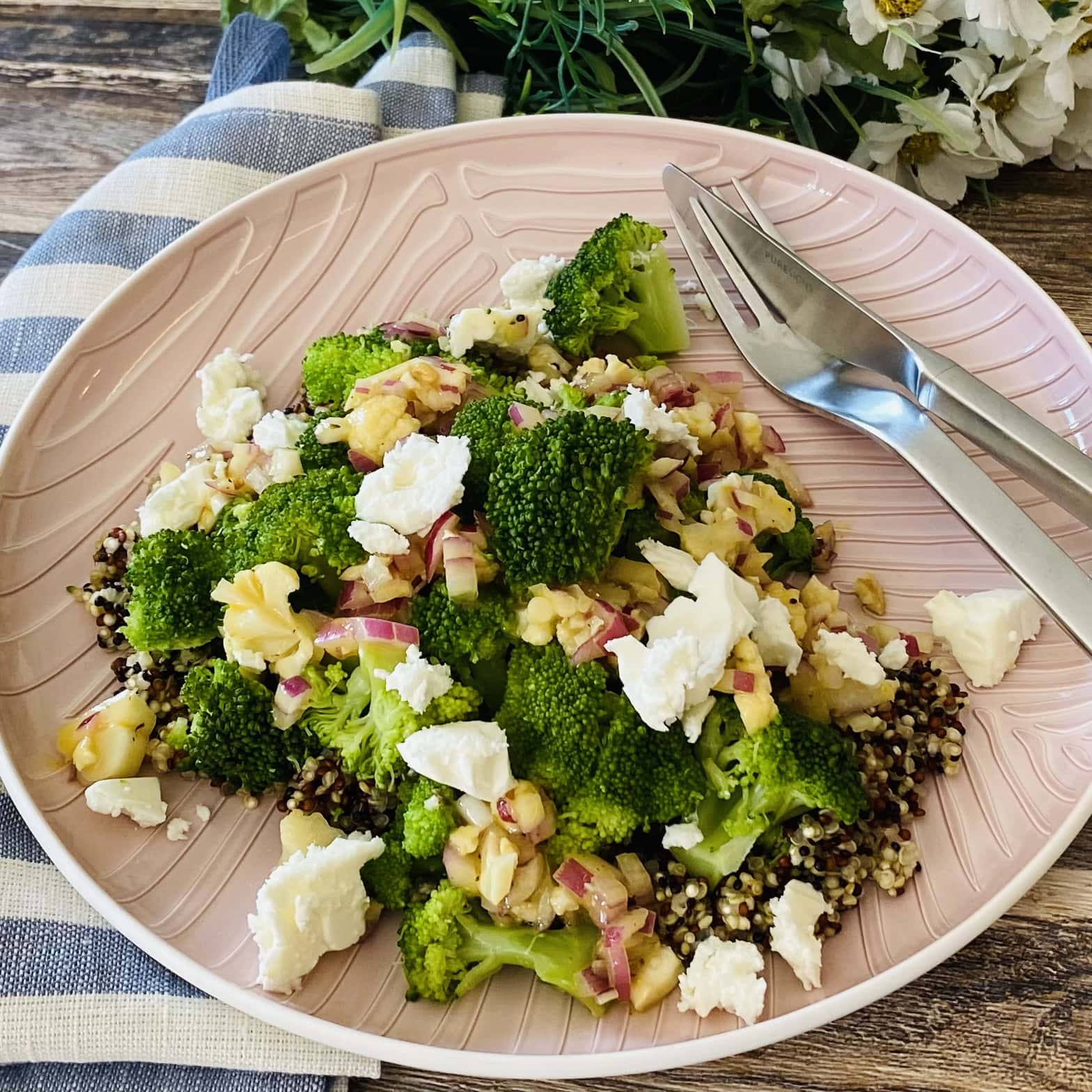 Foto für Brokkoli-Quinoa-Salat